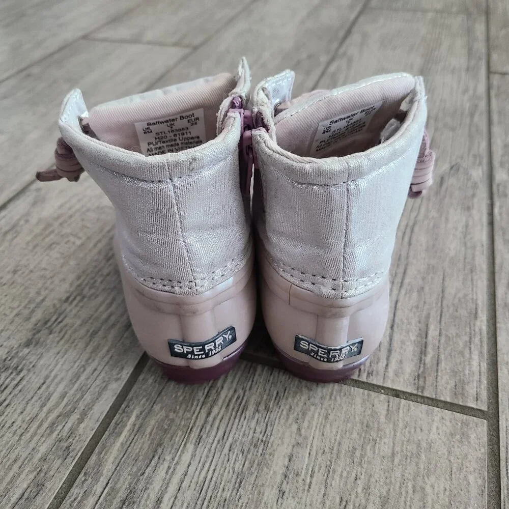 Sperry Saltwater duck boots blush pink little girls 8M